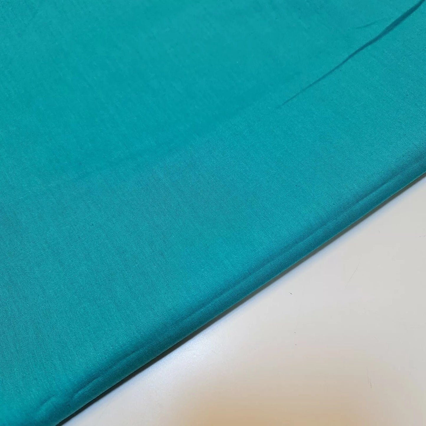 Clearance 100% Cotton Plain Solid Fabric | 44" (112cm) Wide Quilting, Dressmaking & Craft Material – 23-Metre Bolt