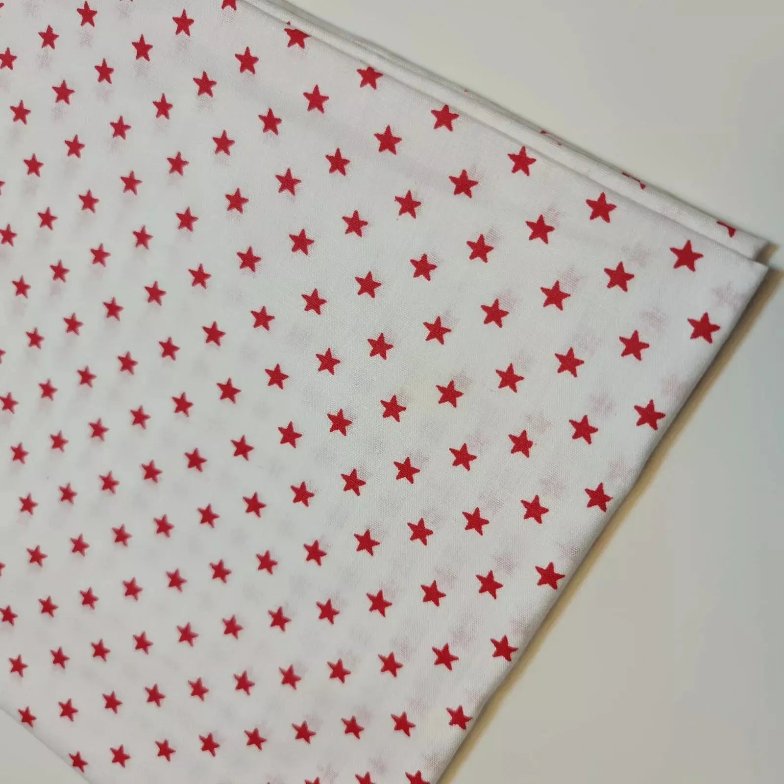 100% Cotton Poplin Star Print Fabric | White Base 44" (112cm) Wide Soft Dressmaking, Quilting & Craft Material – Sold by the Metre
