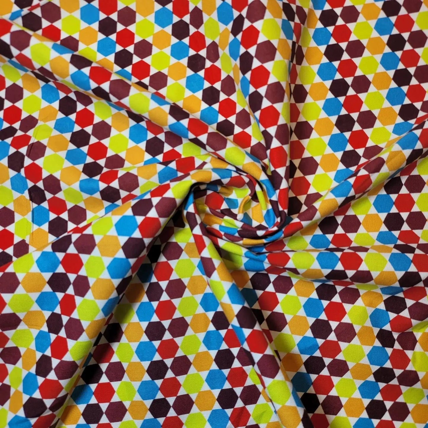 100% Cotton Quilting Fabric | Floral Dress, Craft, Costume & Patchwork Material – 44" (112cm) Wide – Sold by the Metre