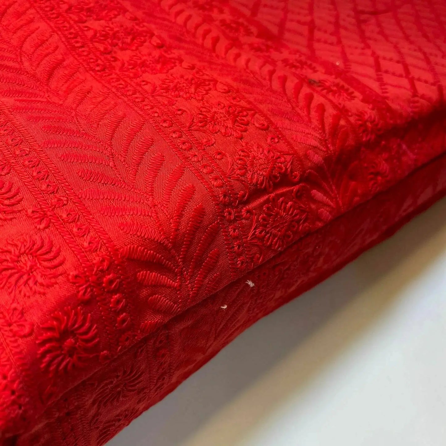 100% Cotton Lawn Broderie Anglaise Schiffli Embroidery Fabric | 44" (112cm) Wide Soft Dressmaking & Craft Material – Sold by the Meter