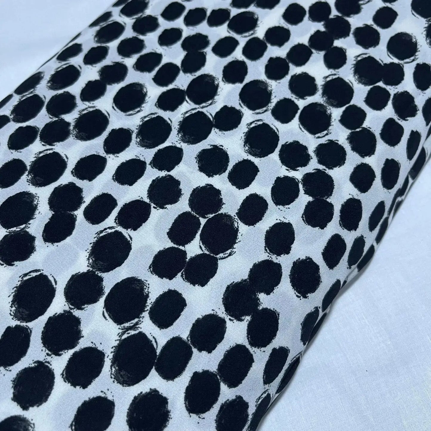 Floral, Animal & Paisley Printed Fabric | 58" (147cm) Wide Georgette, Chiffon & Crepe Dressmaking Material – Sold by the Metre