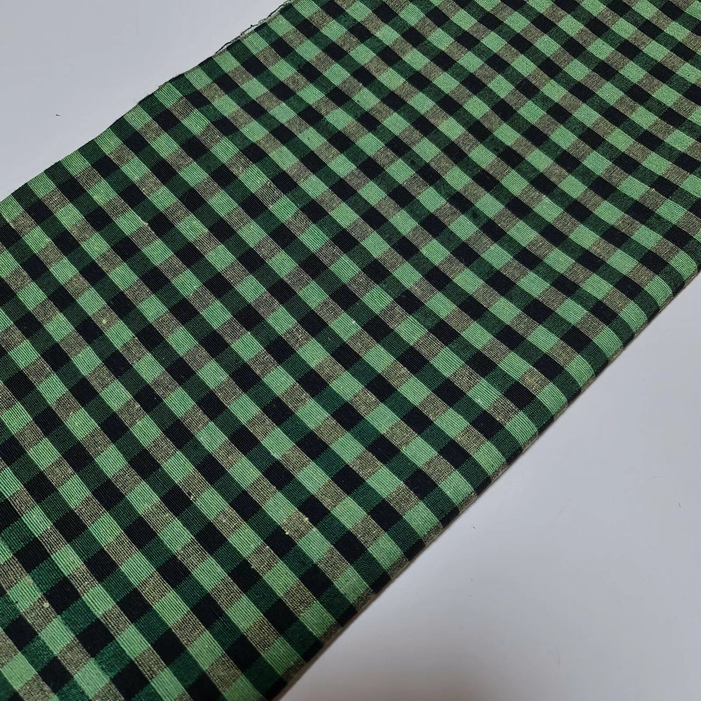100% Cotton Gingham 1/8" Check Plaid Fabric | Parna Patka Dastaar Cloth for Sewing & Crafts – 23 Meter Roll
