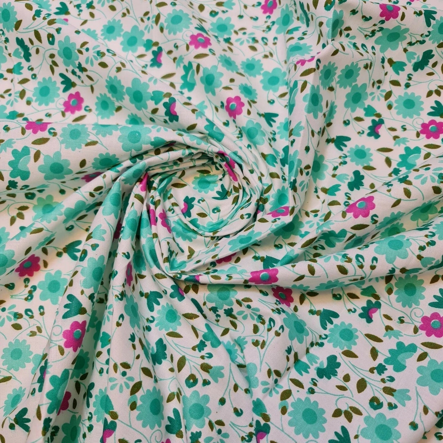 100% Cotton Printed Fabric | Leopard, Ditsy, Vintage, Polka & Rose Floral Designs – 44" (112cm) Wide Soft Dressmaking & Craft Material – Sold by the Metre  Turquoise Blossom Garden