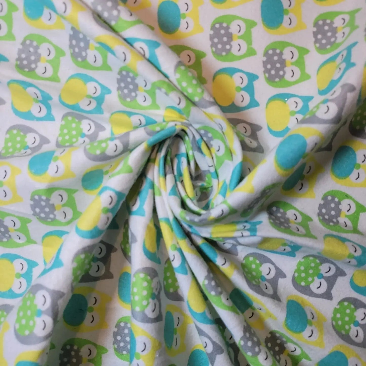 100% Cotton Brushed Flannel Winceyette Fabric | 44" (112cm) Wide Printed Quilting, Sewing & Craft Material – Sold by the Meter