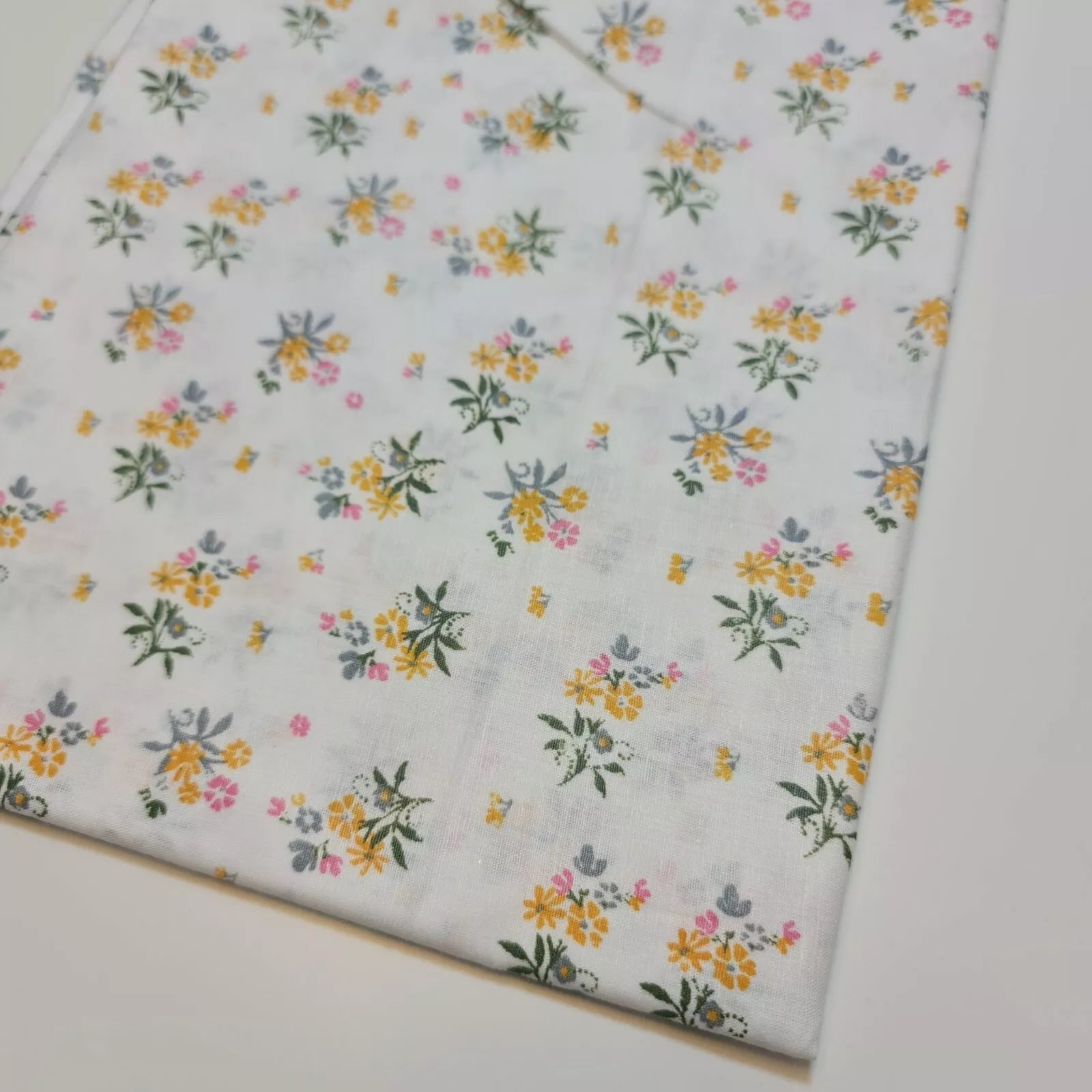 100% Cotton Printed Fabric | Leopard, Ditsy, Vintage, Polka & Rose Floral Designs – 44" (112cm) Wide Soft Dressmaking & Craft Material – Sold by the Metre