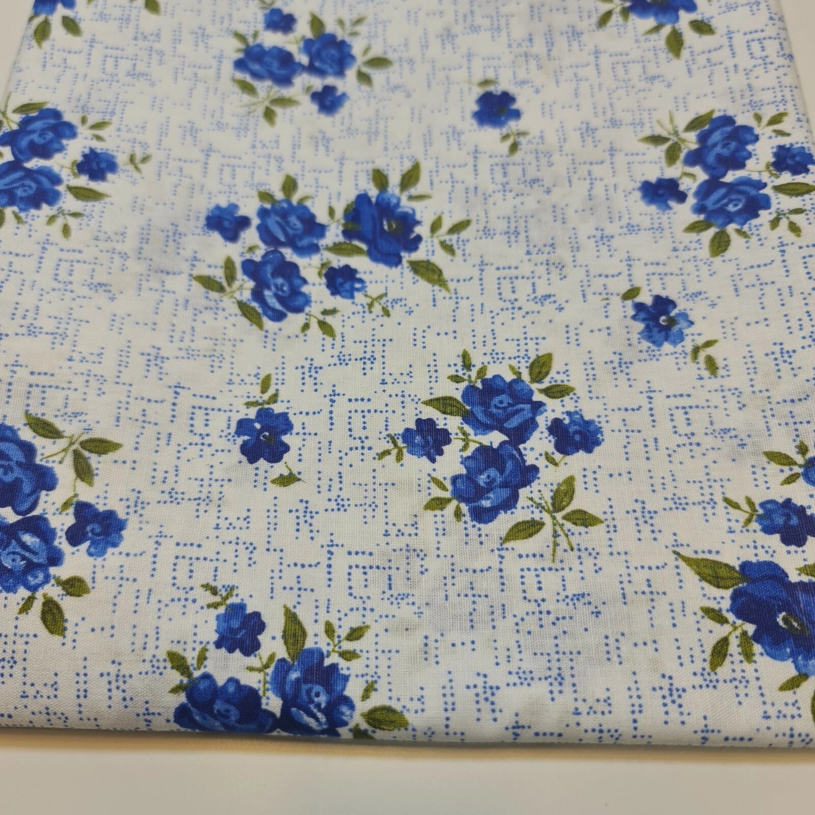 100% Cotton Printed Fabric | Leopard, Ditsy, Vintage, Polka & Rose Floral Designs – 44" (112cm) Wide Soft Dressmaking & Craft Material – Sold by the Metre