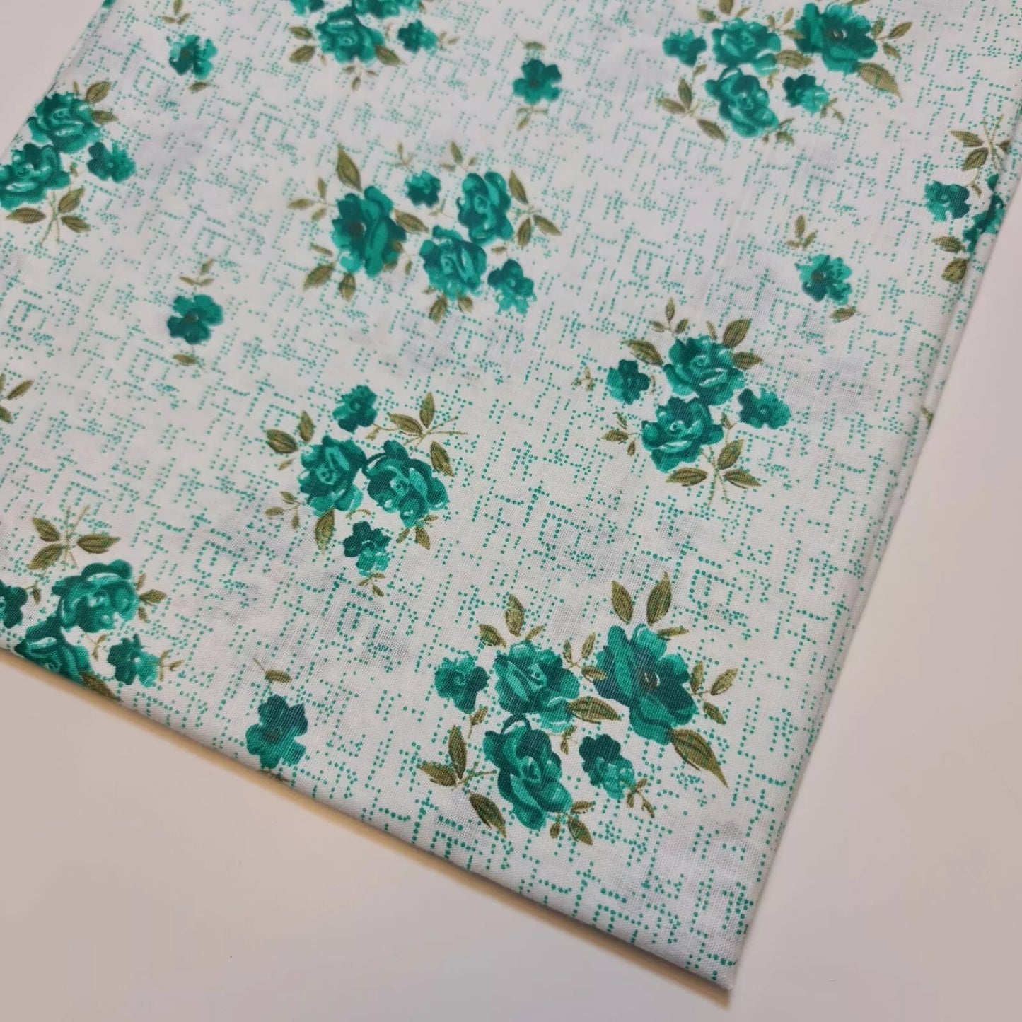 100% Cotton Printed Fabric | Leopard, Ditsy, Vintage, Polka & Rose Floral Designs – 44" (112cm) Wide Soft Dressmaking & Craft Material – Sold by the Metre