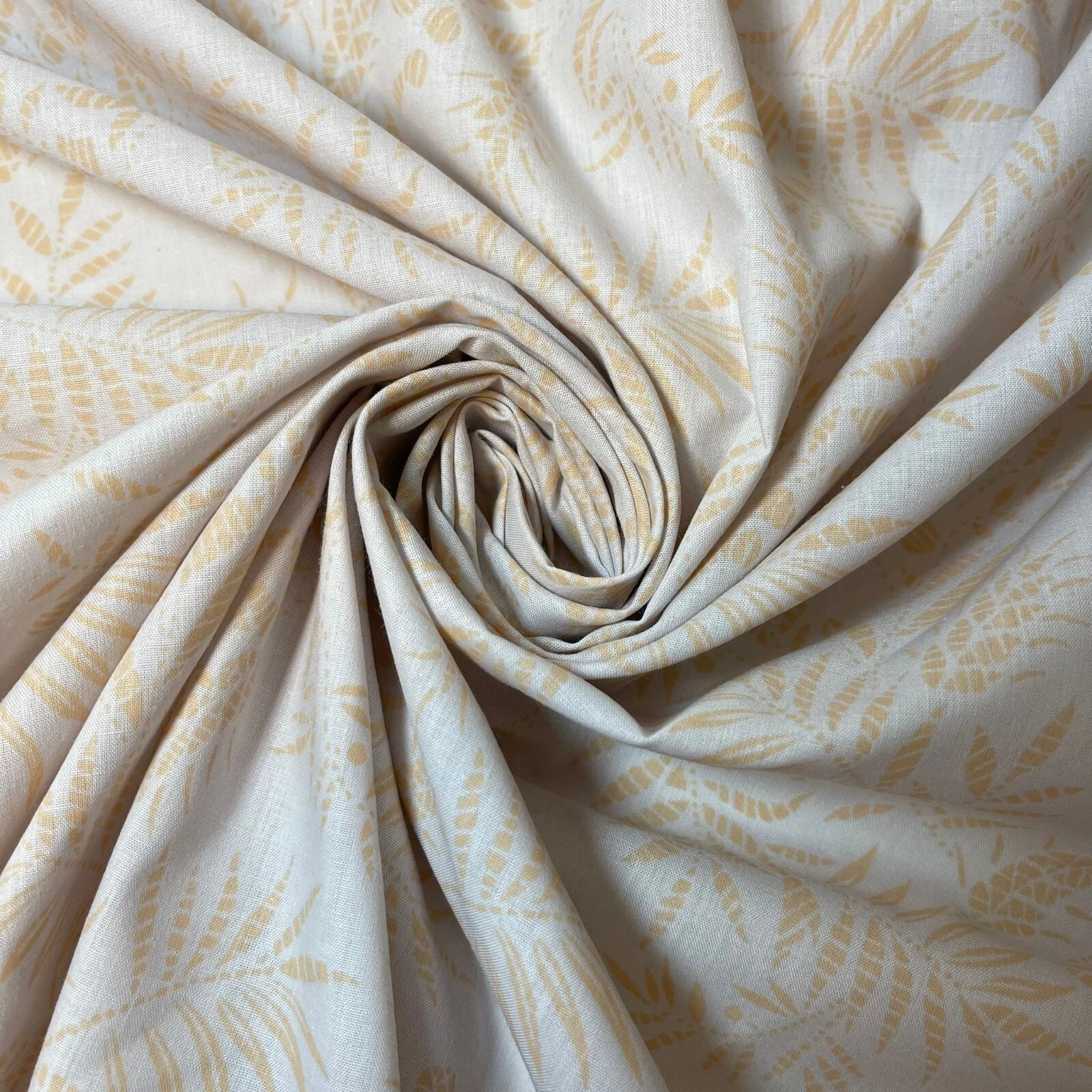 100% Cotton Vintage Floral Fabric | 44