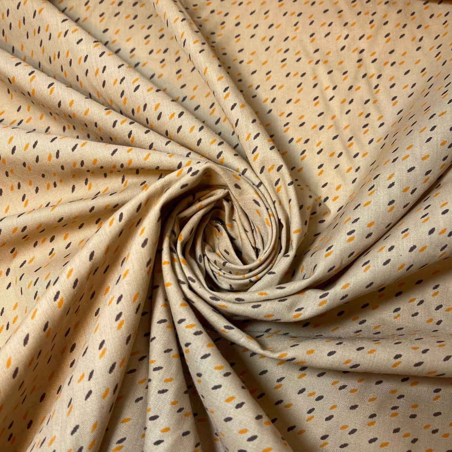 100% Cotton Vintage Floral Fabric | 44" (112cm) Wide Novelty Print for Dressmaking, Quilting & Craft Material – Sold by the Metre  Beige Speckle