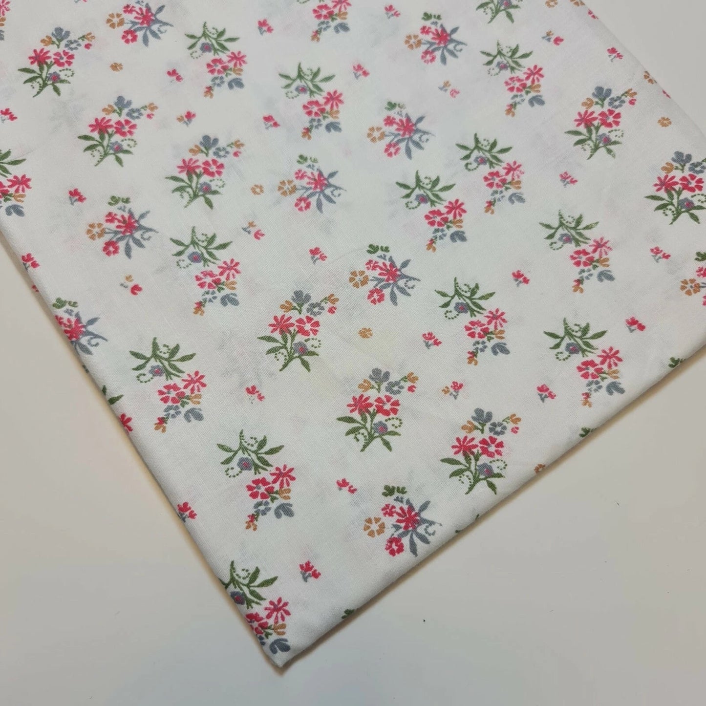 100% Cotton Printed Fabric | Leopard, Ditsy, Vintage, Polka & Rose Floral Designs – 44" (112cm) Wide Soft Dressmaking & Craft Material – Sold by the Metre