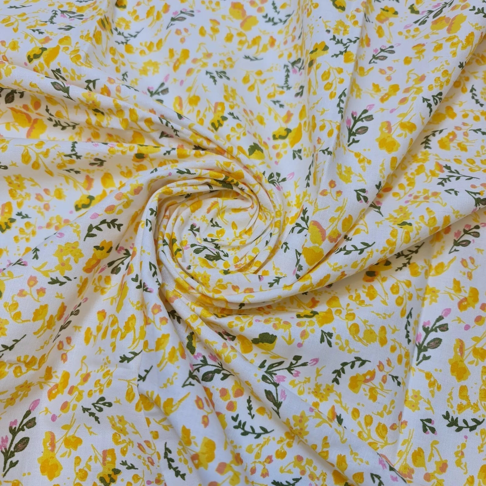 100% Cotton Printed Fabric | Leopard, Ditsy, Vintage, Polka & Rose Floral Designs – 44