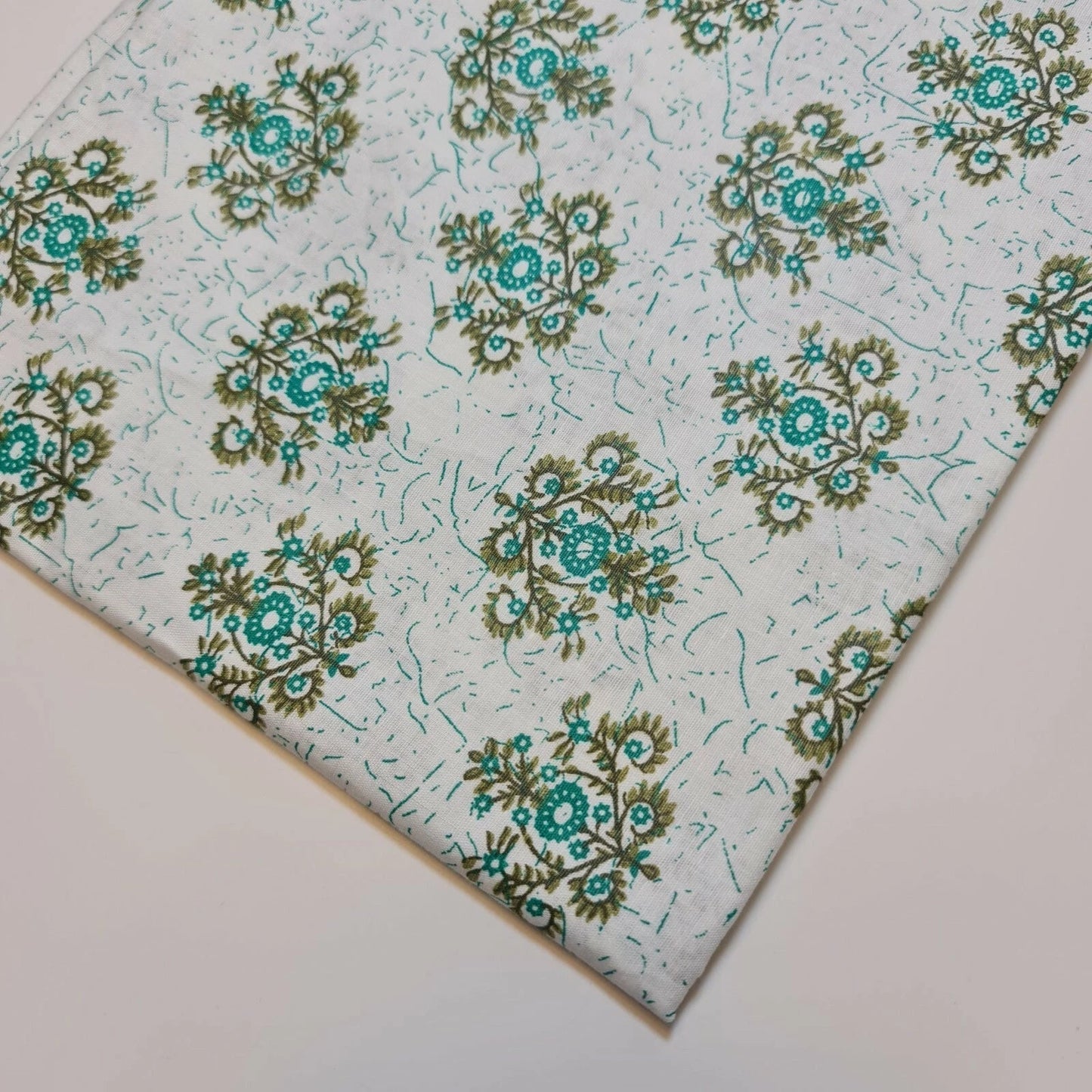 100% Cotton Printed Fabric | Leopard, Ditsy, Vintage, Polka & Rose Floral Designs – 44" (112cm) Wide Soft Dressmaking & Craft Material – Sold by the Metre