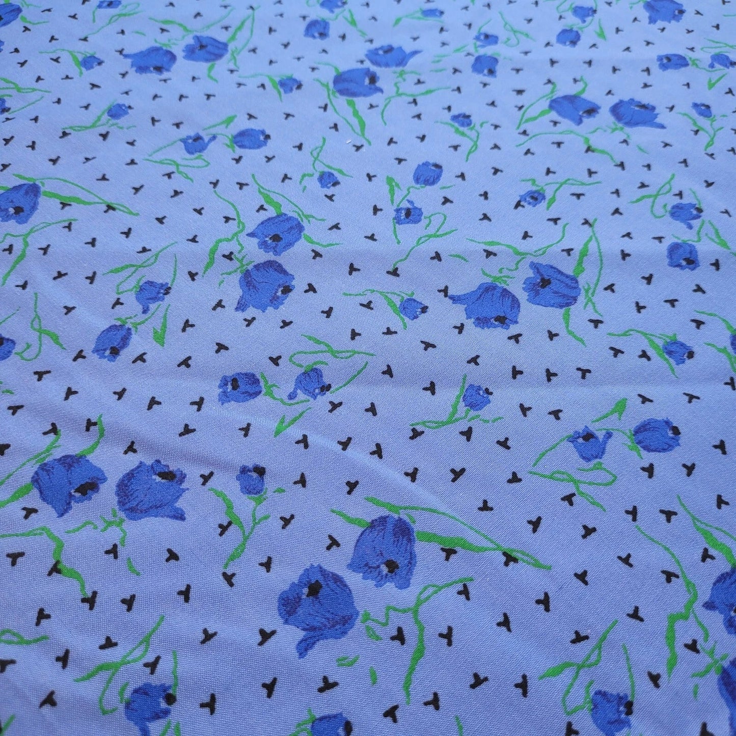 100% Cotton Vintage Floral Fabric | 44" (112cm) Wide Novelty Print for Dressmaking, Quilting & Craft Material – Sold by the Metre