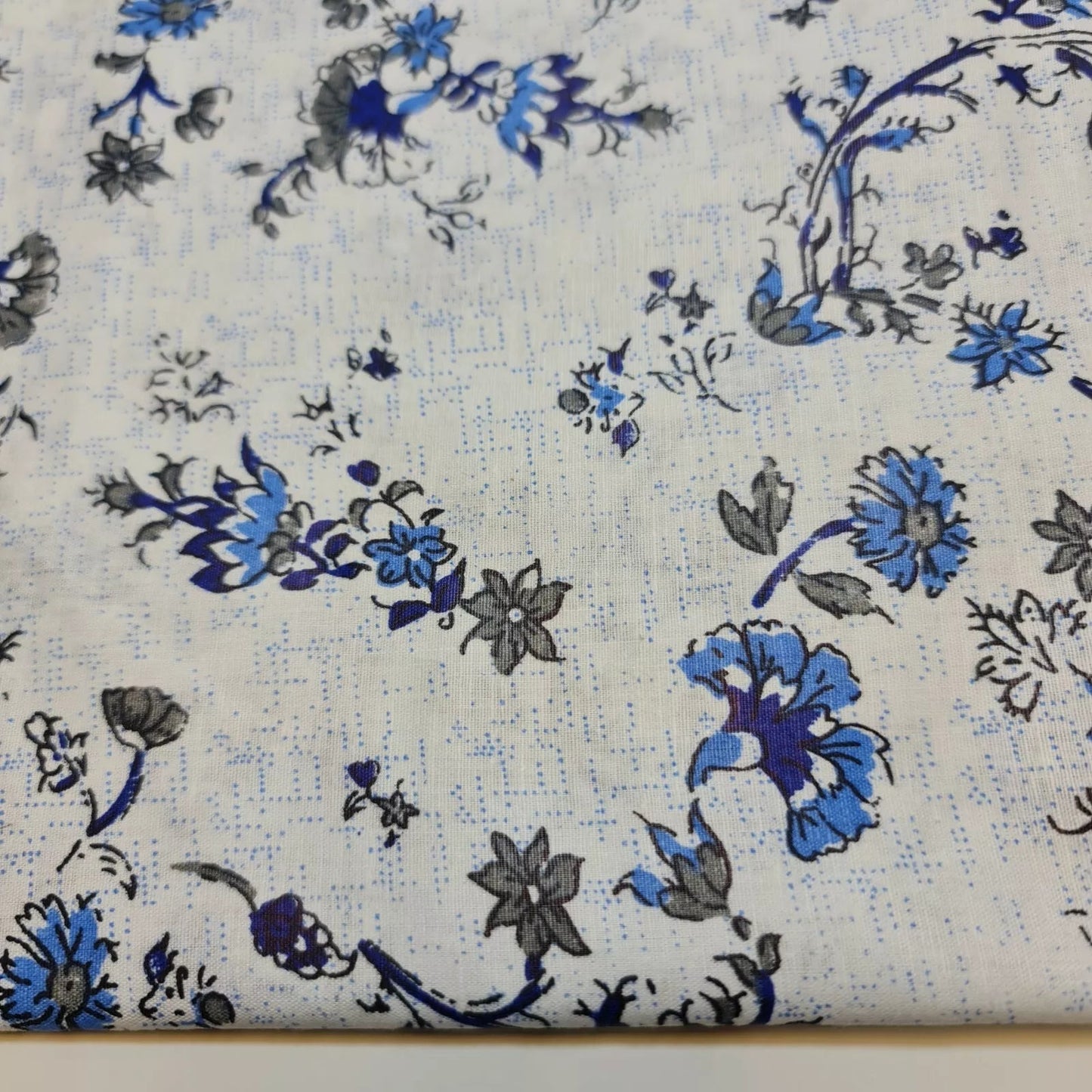 100% Cotton Printed Fabric | Leopard, Ditsy, Vintage, Polka & Rose Floral Designs – 44" (112cm) Wide Soft Dressmaking & Craft Material – Sold by the Metre