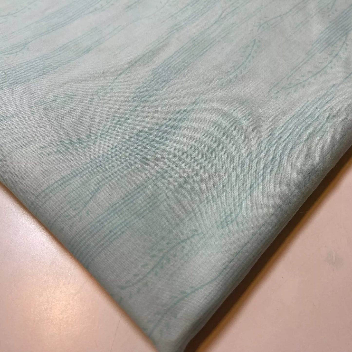 100% Cotton Vintage Floral Fabric | 44" (112cm) Wide Novelty Print for Dressmaking, Quilting & Craft Material – Sold by the Metre