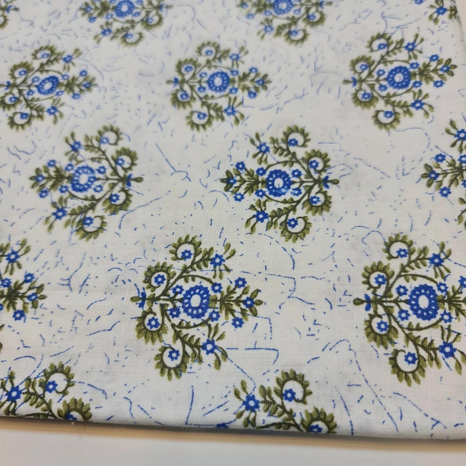 100% Cotton Printed Fabric | Leopard, Ditsy, Vintage, Polka & Rose Floral Designs – 44" (112cm) Wide Soft Dressmaking & Craft Material – Sold by the Metre