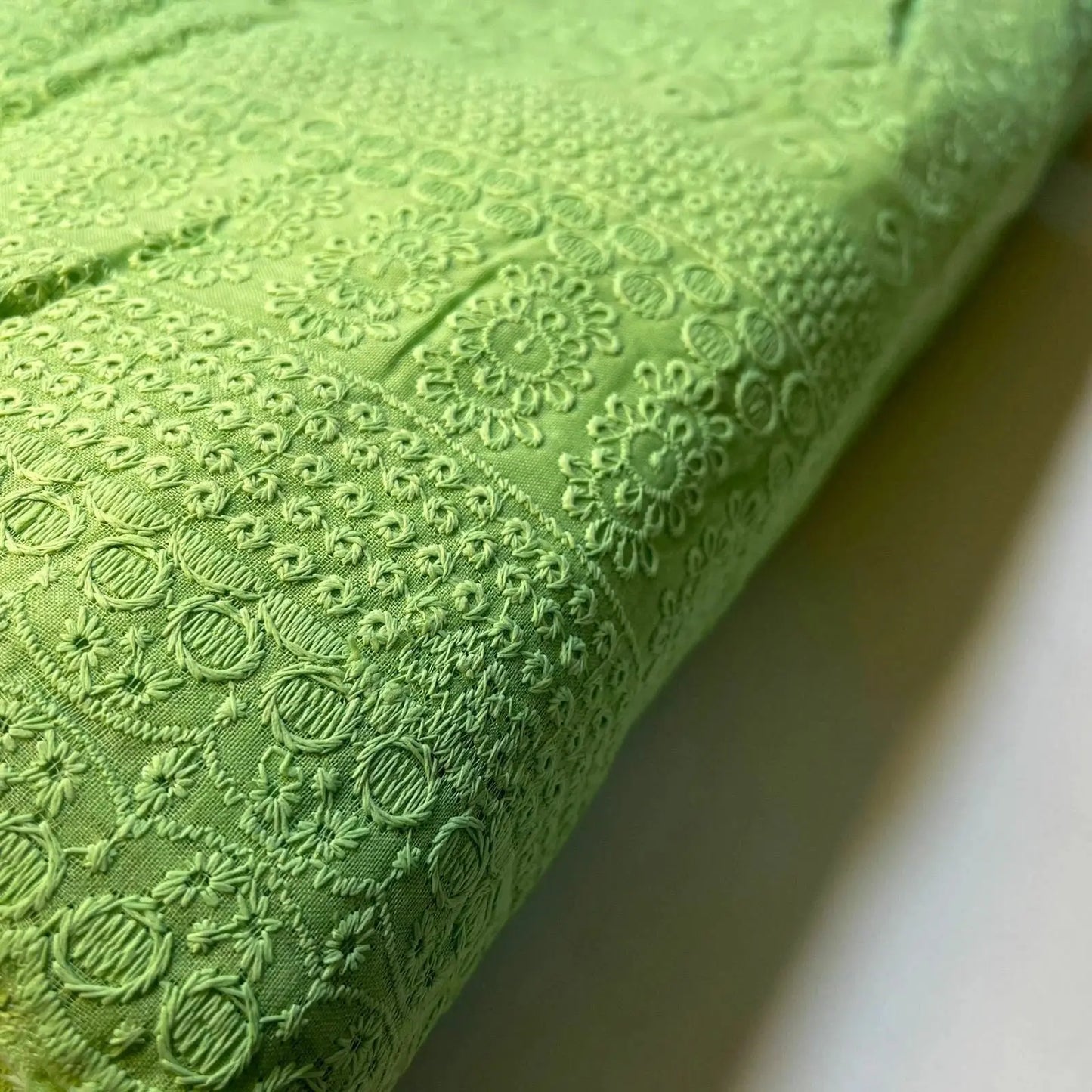 100% Cotton Lawn Broderie Anglaise Schiffli Embroidery Fabric | 44" (112cm) Wide Soft Dressmaking & Craft Material – Sold by the Meter
