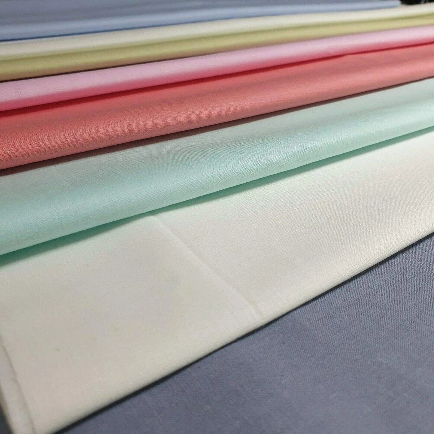 Bright & Pastel Shades Polycotton Fabric | 7 Fat Quarters Bundle (50×50cm) Quilting, Patchwork & Craft Material