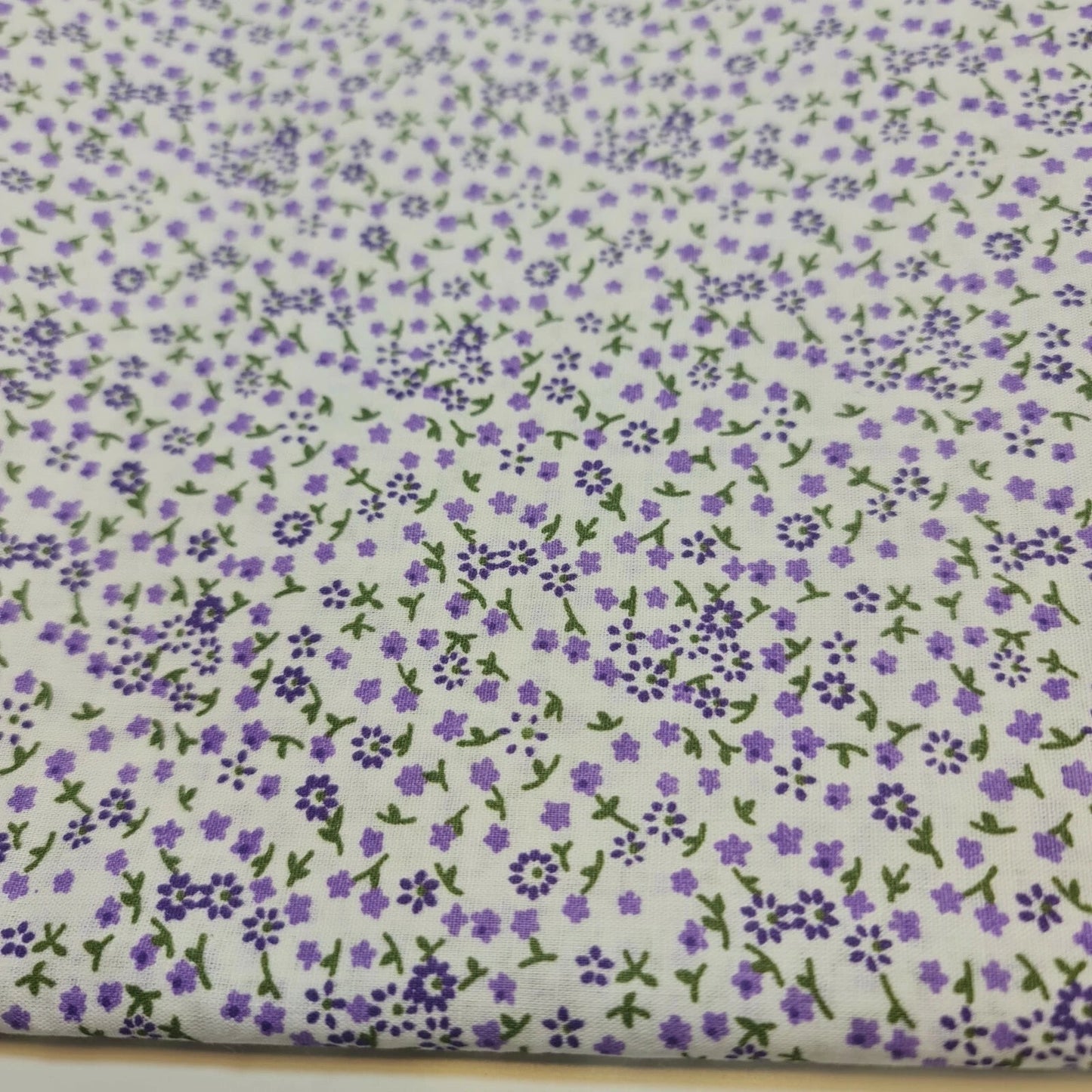 100% Cotton Printed Fabric | Leopard, Ditsy, Vintage, Polka & Rose Floral Designs – 44" (112cm) Wide Soft Dressmaking & Craft Material – Sold by the Metre