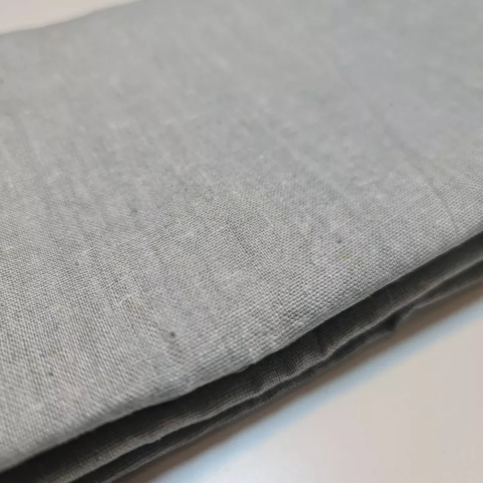 Coloured Cotton Calico Canvas Fabric | 58" (147cm) Wide Medium-Heavy Craft, Patchwork & Upholstery Material – 20m Roll  Sage